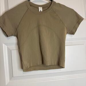 Lululemon swiftly cropped short sleeve